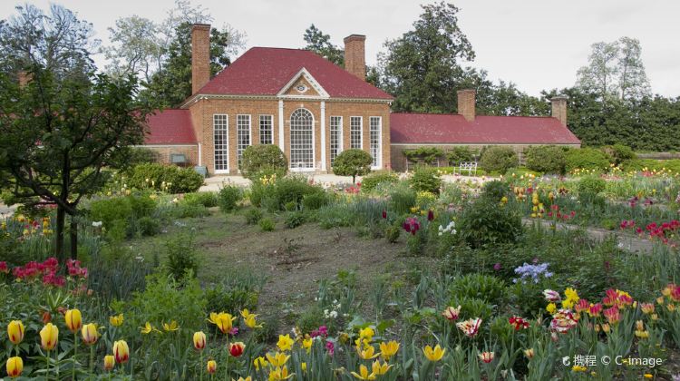 5-Day Tour from Washington D.C.·Philadelphia, New York, Virginia and Shenandoah National Park | Airport Pick-Up