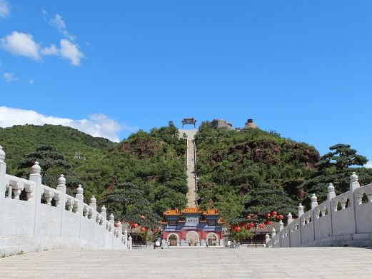 丫髻山风景区