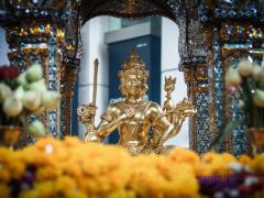 搭BTS轻轨玩转曼谷