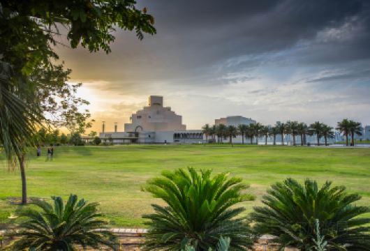 卡塔尔多哈伊斯兰艺术博物馆+瓦其夫市-卡塔拉文化村-转机包车【卡塔尔国家博物馆National Museum：沙漠玫瑰，整个建筑像朵盛开的玫瑰】