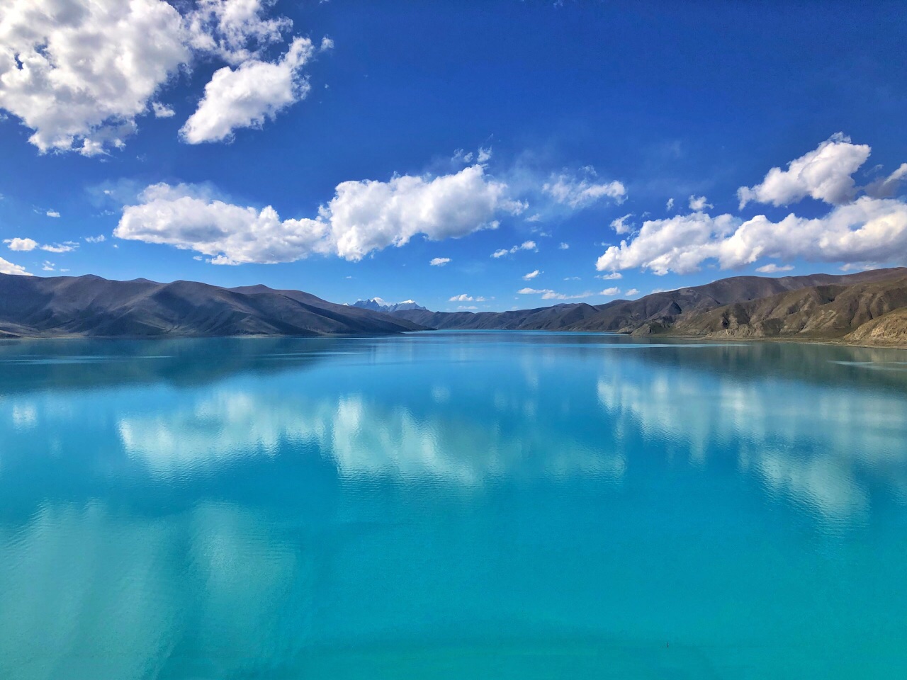 羊卓雍措，西藏三大圣湖之一，美得窒息