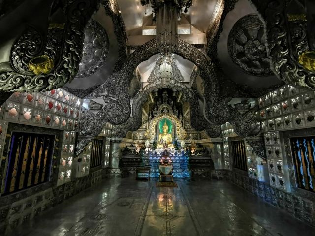 Wat Sri Suphan