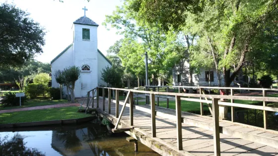 Acadian Village