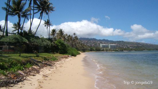 Kahala Beach