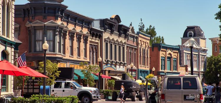 Warner Bros Studio Tour Hollywood Travel Guidebook Must Visit