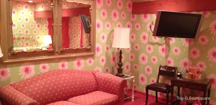 Madonna Inn Trail Rides Travel Guidebook Must Visit