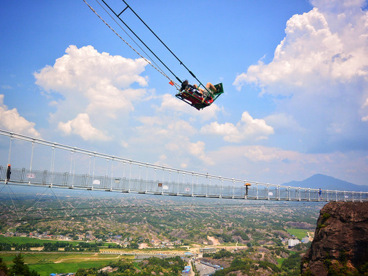 夏天去平江石牛寨,看丹霞成海,云雨成烟,冰雪成趣!