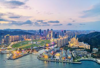 棒棰岛+东方水城+莲花山+老码头帆船基地+风情街+星海广场【[深度体验]真纯玩，深度漫游海滨景点，保证充足游览时间。】