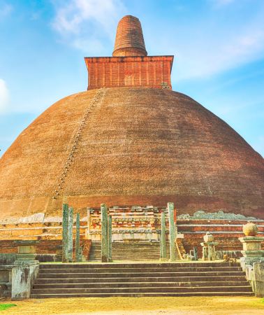 6D5N • 5-diamond hotels throughout the trip - Anuradhapura - Galle Fort - Temple of the Sacred Tooth Relic - World Heritage Sigiriya Lion Rock - Coastal train