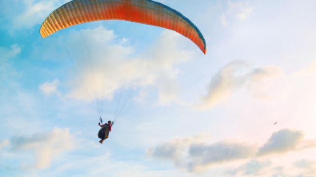 费特希耶滑翔伞