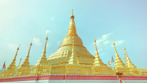 瑞摩道大金塔