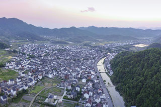 上帝视角带你赏富阳美景从龙门古镇夜色开始
