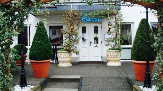 Gustav Heinemann Haus Travel Guidebook Must Visit Attractions In