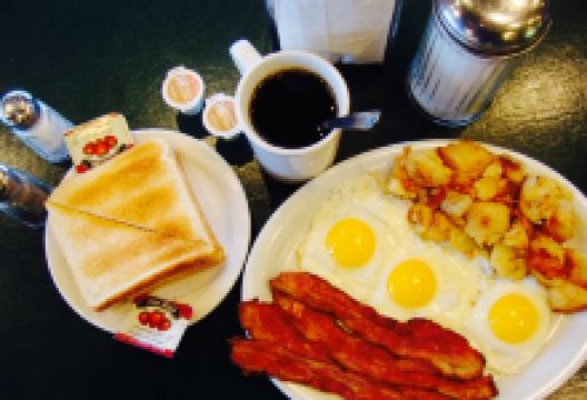 Dines Family Restaurant美食图片