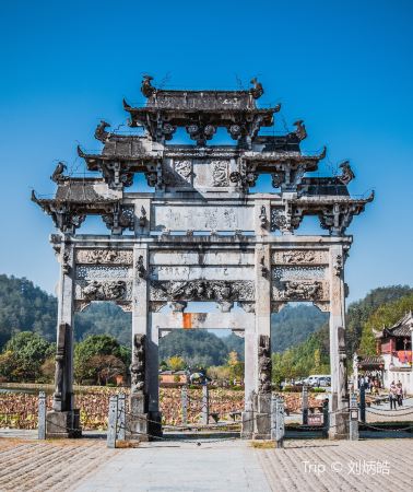 5天4晚 • 黃山風景區＋宏村＋西遞 金牌導遊隨團深度講解徽州歷史與山川典故，山水人文一次盡覽