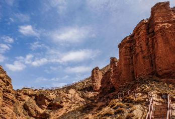 张掖七彩丹霞旅游景区一日游【包车/酒店动车站接/套餐多选】【当天定2小时内安排，丹霞/马蹄/平山湖各种套餐任选，包车随走随停】