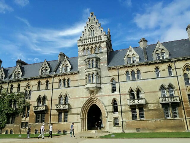 牛津大学城最美的基督教堂学院，大爱