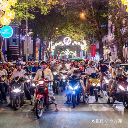 越南胡志明市+古芝地道+中央邮局8日7晚私家团