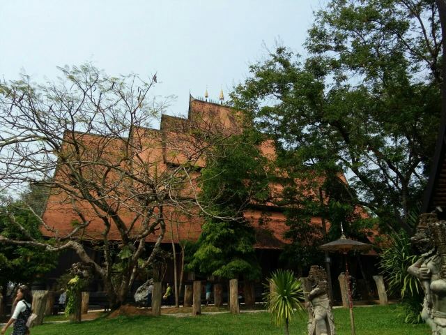 Baan Dam