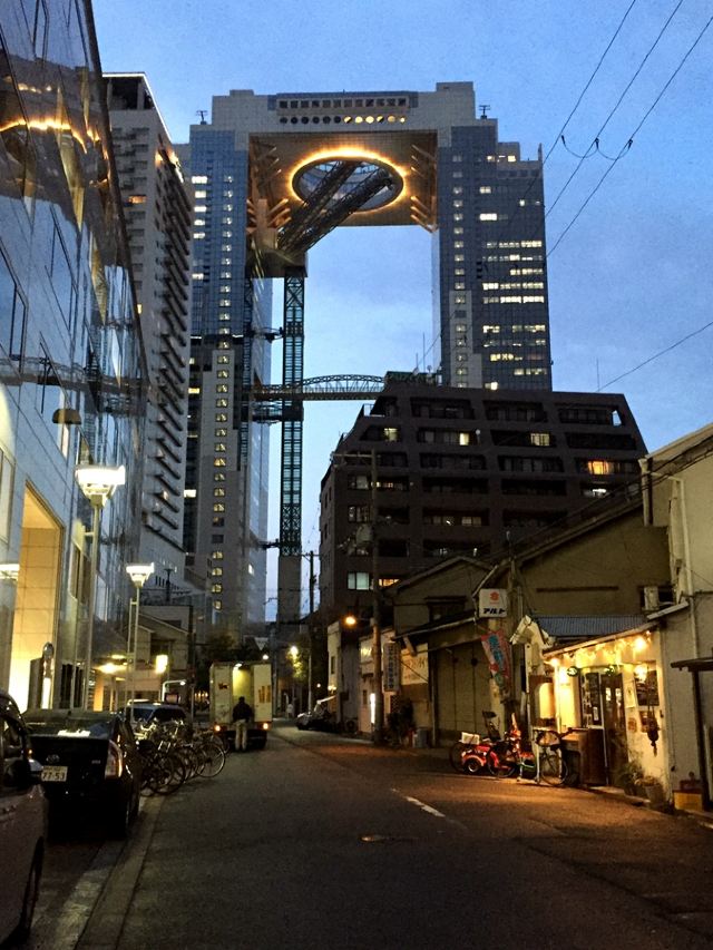 梅田藍天大廈