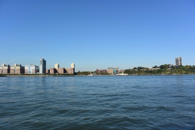 哈德逊河西岸，曼哈顿岛对面，美丽的新泽西州