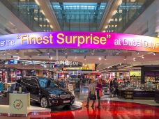 迪拜国际机场T3航站楼A出发区（综合购物区店）-迪拜-是条胳膊