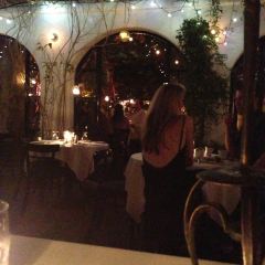 The Little Door West Hollywood Reviews Food Drinks In