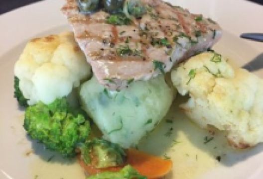 Hot Paper Restauracja美食图片