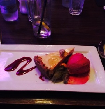 Andwhynot Bar & Restaurant餐厅图片