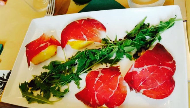 Babel Wine Bar Deli & Art餐厅图片