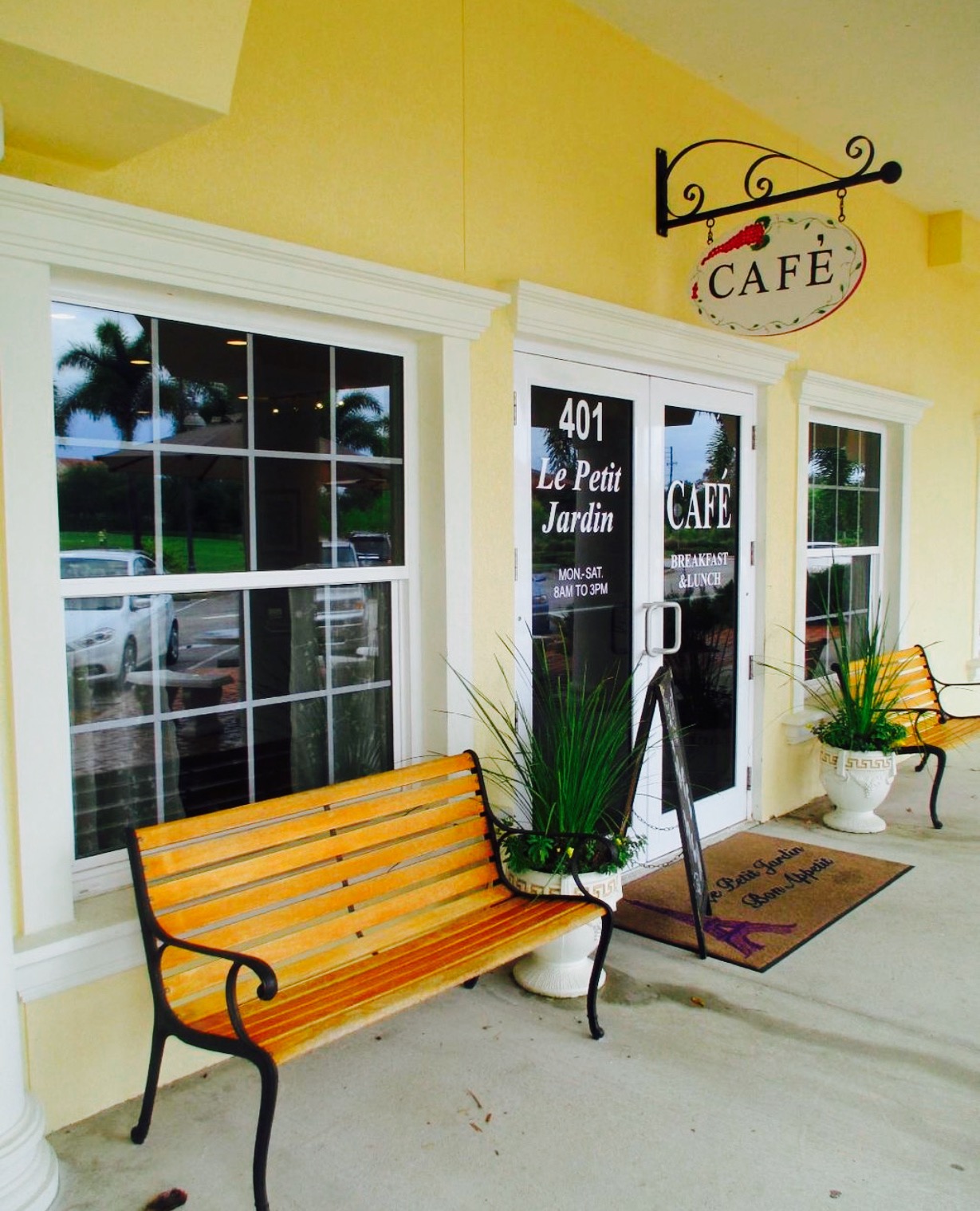 Le Petit Jardin Cafe餐厅图片