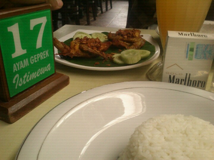 Ayam Geprek Istimewa餐厅图片