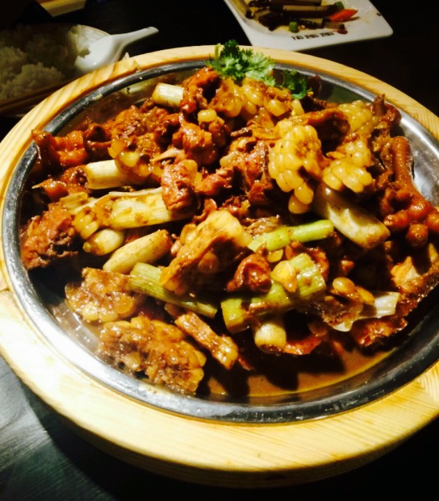 喔喔叫焖炒鸡餐厅图片