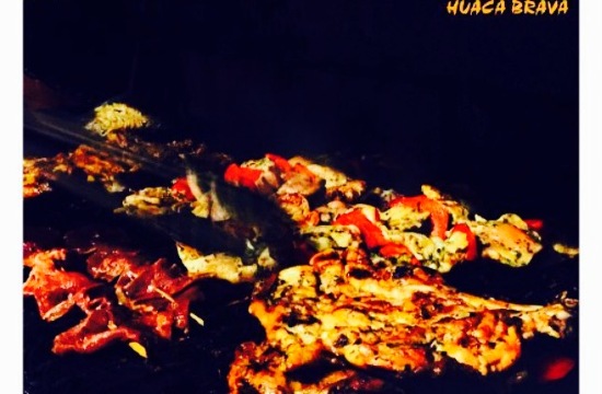 Huaca Brava - Pollos & Parrillas餐厅图片