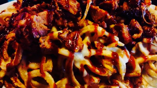 Riverside Smoke House & Grill餐厅图片