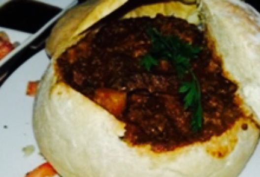 Ngunis Restaurant美食图片