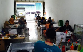 Bakso Bakwan Malang Dan Cwie Mie Hot