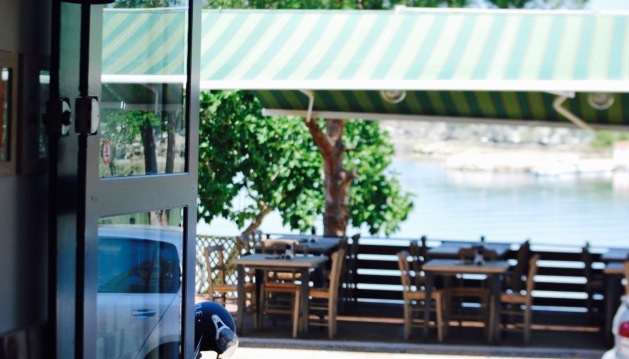 Gourounaki Souvlakerie餐厅图片