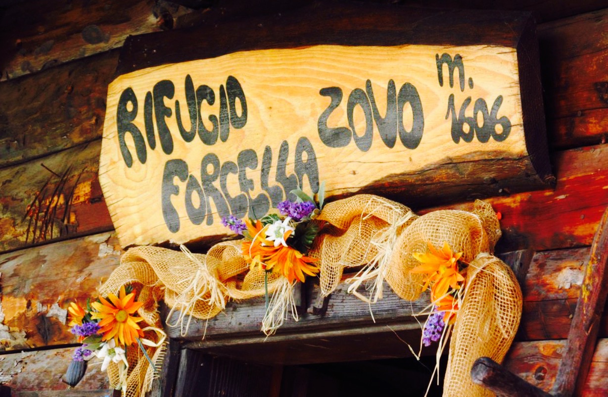 Rifugio Forcella Zovo餐厅图片