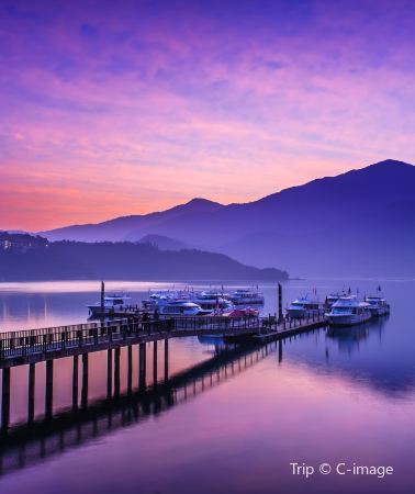 5D4N • Taipei + Yehliu + Jiufen Old Street + Sun Moon Lake + Gaomei Wetland + Alishan