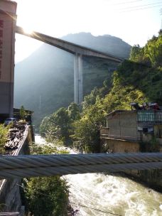 青山公园-泸水-坐着火车去旅行！