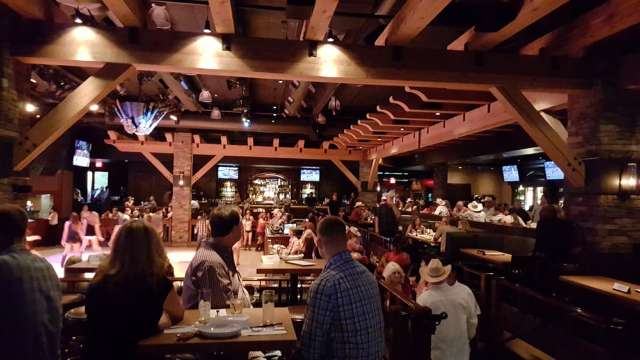 THE RANCH Restaurant & Saloon