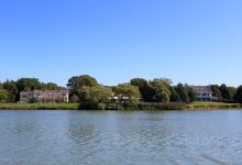 Agawam Lake景点图片