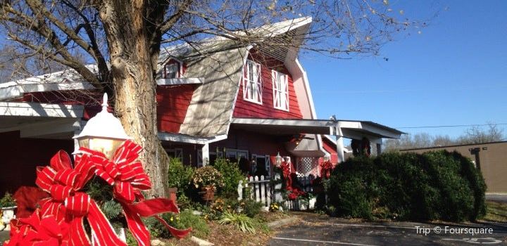 Chaffin S Barn Dinner Theater Travel Guidebook Must Visit