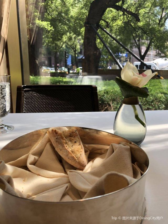 Brasserie 1893 (Waldorf Astoria Beijing)