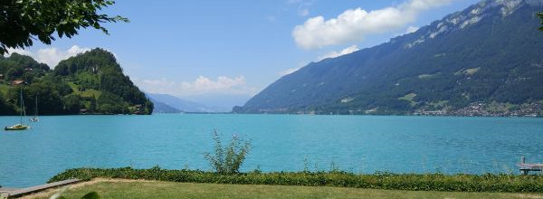 布里恩茨湖南岸清晨清静清新的爱斯特瓦尔德小镇---瑞士3周自由行（12）