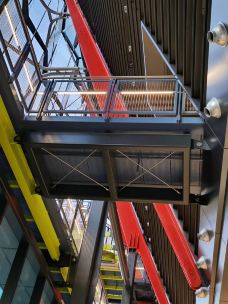 国际间谍博物馆-华盛顿-翱翔的大鲨鱼