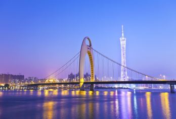 广州珠江夜游+陈家祠半日游丨懒人团下午出发丨含船票赠船餐【甄选广州精华景点，穿街走巷，让您不虚此行，游船欣赏两岸璀璨景色】