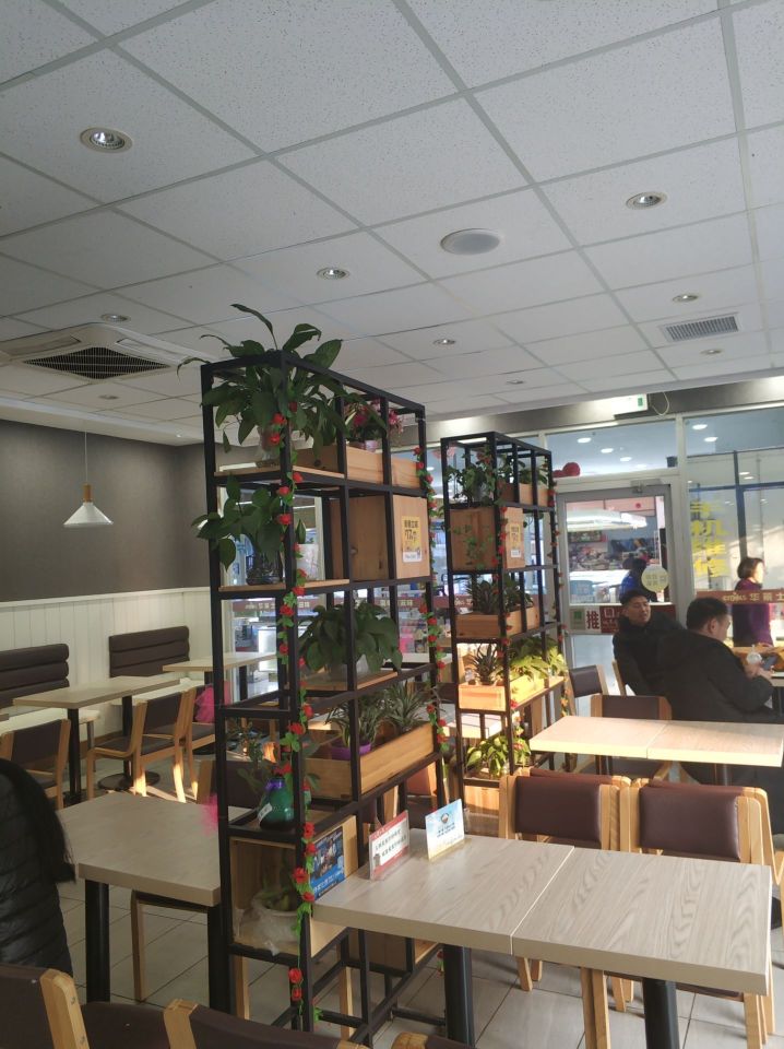 华莱士·全鸡汉堡(枝城店)