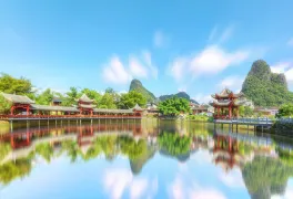 2-Day Hezhou Tour: Jade Stone Forest Wonders, Timeless Charm of Huangyao Ancient Town